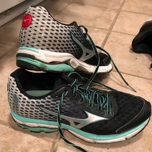 Mizuno Women’s Running Sneakers